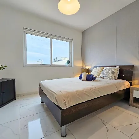 Mive Luxury Sea View Penthouse Gzira